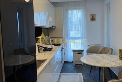 Apartament cu 3 camere în Central - 3
