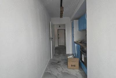 Apartament cu 3 camere decomandat în Seaca - 9