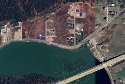 Teren 10.009 mp cu deschidere 70 m — vedere la lac și pădure - 4