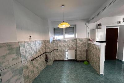 Resita, 2 Cam., Decom.Mobilat, Utilat - 4