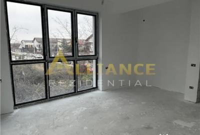 Casă cu 3 camere cu Teren 250 Mp în Central - 13