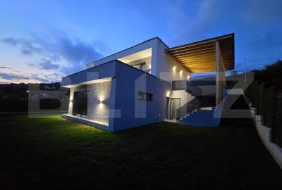 Casa de vanzare in Baciu, 583 mp, semifinasat modern,  zona Sungarden