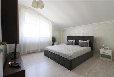 Apartament cu 3 camere decomandat, mobilat în Nicolina - 8