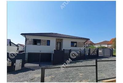 Casa individuala cu 4 camere si curte libera de 330 mp in Selimbar - 1