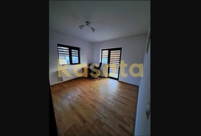 Casă individuală cu 4 camere cu Canalizare în Central - 10