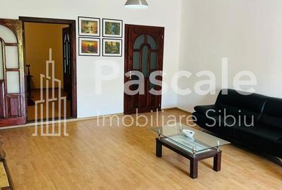 Casă cu 8 camere cu Teren 1674 Mp în Iablanița - 9