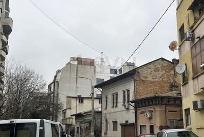 Spațiu comercial, de 106 mp, în P-ța Unirii - 6