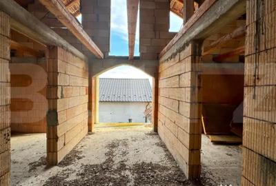 Casă cu 5 camere cu Teren 1900 Mp în Arcalia - 15