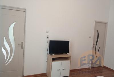 Apartament la casa la curte comuna , Centru, Str. Jokai Mor - 3