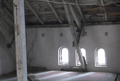 Casă cu 6 camere cu Teren 538 Mp în Baba Novac - 9