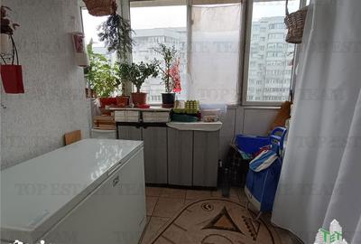 Apartament cu 3 camere decomandat în Grivița - 2