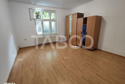 Apartament cu 3 camere decomandat, mobilat în Sub Arini - 7