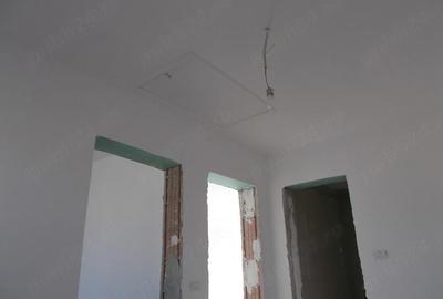 Casă cu 5 camere cu Teren 328 Mp în Favorit - 9