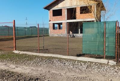 Casă cu 4 camere în Costi - 2