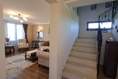 Casă cu 4 camere în Preajba - 2