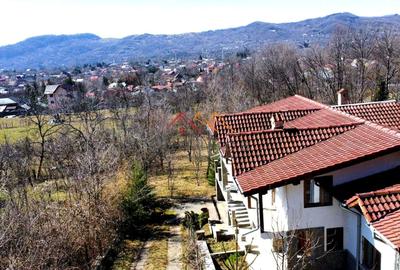 Casă cu 6 camere cu Canalizare în Cornu - 35