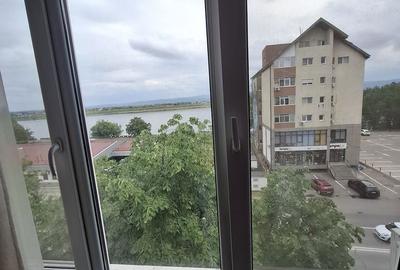 Apartament cu 3 camere decomandat în Central - 7