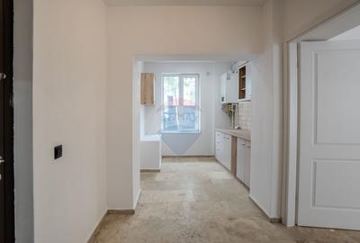 COMISION 0 | Birou modern si luminos la casa cu gradina p... - 6