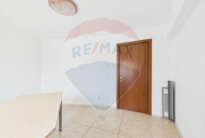 Apartament cu 3 camere decomandat în P-ța Alba Iulia - 10