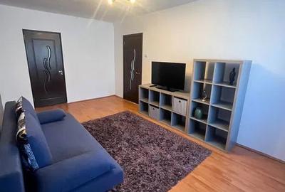 Apartament cu 3 camere decomandat în Tei - 2