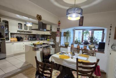 Apartament premium cu 4 camere, ultracentral Design Pers - 18