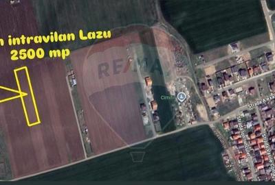 Teren intravilan de vanzare in  Lazu