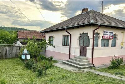 Casă cu Teren 2262 Mp în Central - 5