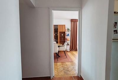 Apartament cu 3 camere decomandat în Central - 3