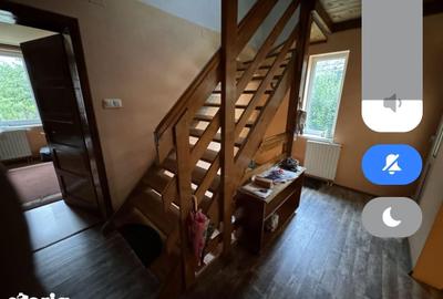 Casă cu 4 camere cu Teren 1600 Mp în Acățari - 1