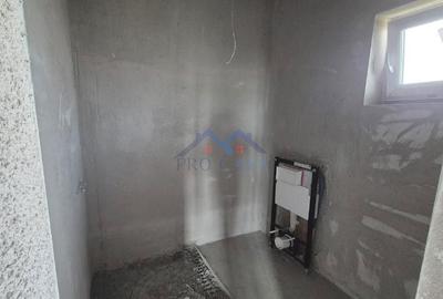 Apartament cu 4 camere în Cetate - 2