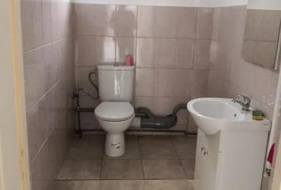 Spațiu comercial, de 70 mp, în Central - 4