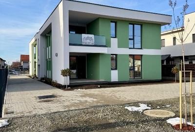 Apartament cu 3 camere în Dumbrăvița - 1