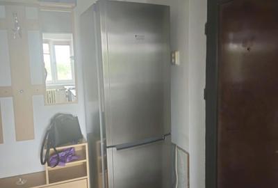 Apartament cu 3 camere semidecomandat în Pajura