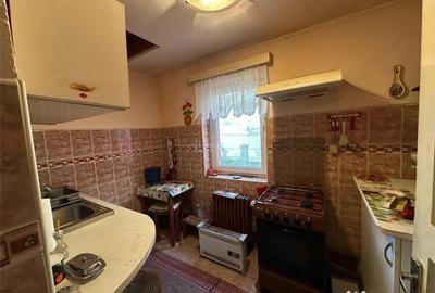 Casă cu 7 camere cu Teren 900 Mp în Central - 14