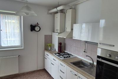 Garsonieră decomandată în Cetatea - 3