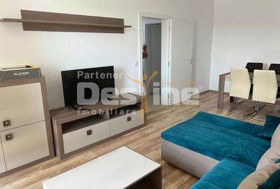 Apartament cu 2 camere decomandat în Tractorul