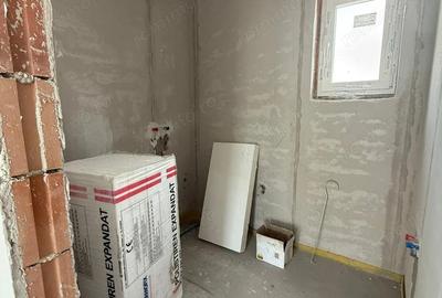 Casă cu 2 camere decomandat cu Teren 500 Mp în Sântandrei - 3