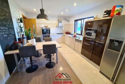 Casa in Banesti --275.000e - 17