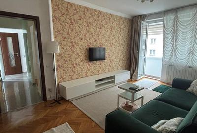 Apartament cu 3 camere decomandat în Tineretului - 12
