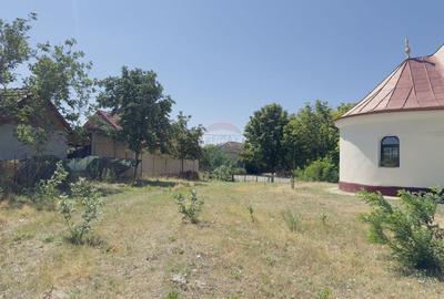 Teren 2,841mp Apateu / Strada Principala langa Biserica Ortodoxa - 5