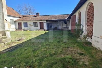 Casă cu 6 camere cu Teren 2500 Mp în Central - 7