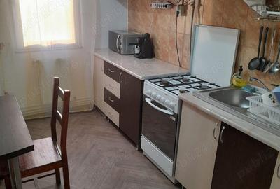 De vanzare apartament 3 camere - 3
