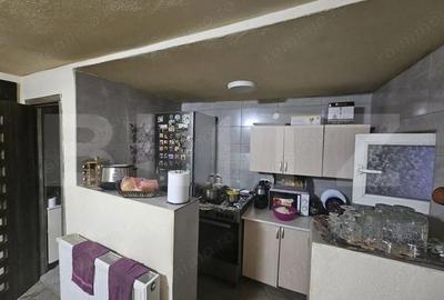 Casa de vanzare cu 3 camere, zona centrala, Campeni - 2