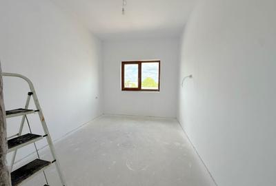 Duplex cu 5 camere cu Canalizare în Chișoda - 8
