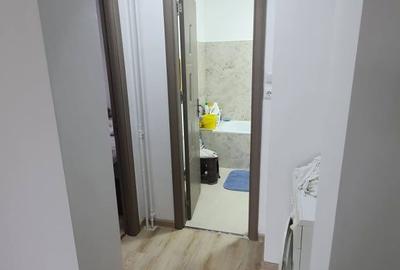 Apartament cu 2 camere semidecomandat în Brâncoveanu