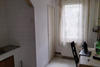 Apartament cu 2 camere decomandat în Pandurilor - 1