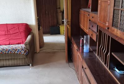 Ap.2 camere, Ostroveni