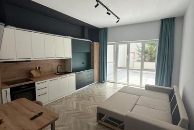 Inchiriere ap 2 cam+ parcare, 50mp+47 mp terasa ,zona VIVO str Razoare