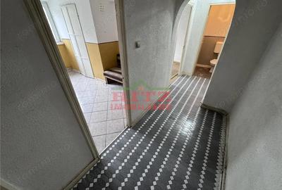 Apartament cu 3 camere semidecomandat în Central - 4