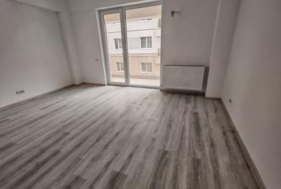 Apartament 3 camere aproape de metrou, acte gata, mutare imediata